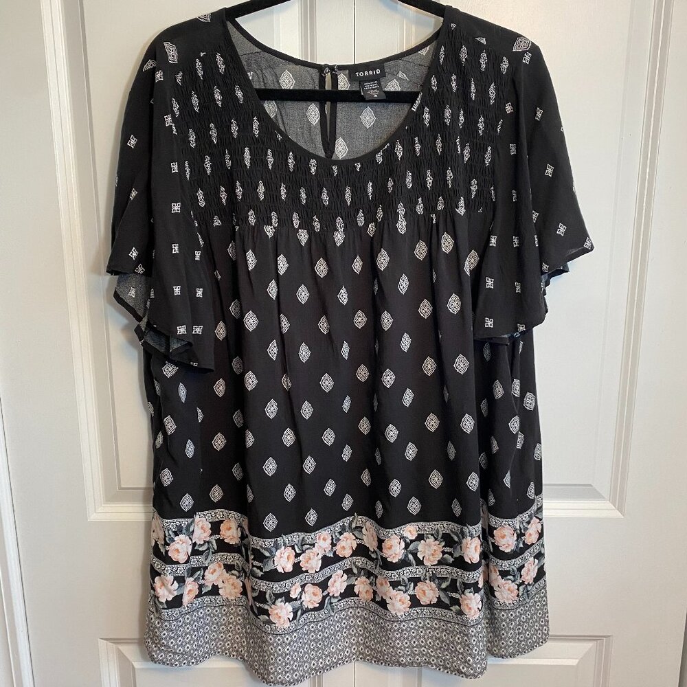 Torrid - Short Sleeve Black Blouse - Size 3